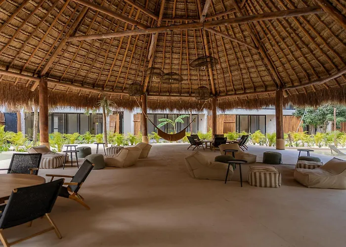 Tropical 2 Bedroom | Private Balcony & Rooftop | Casago