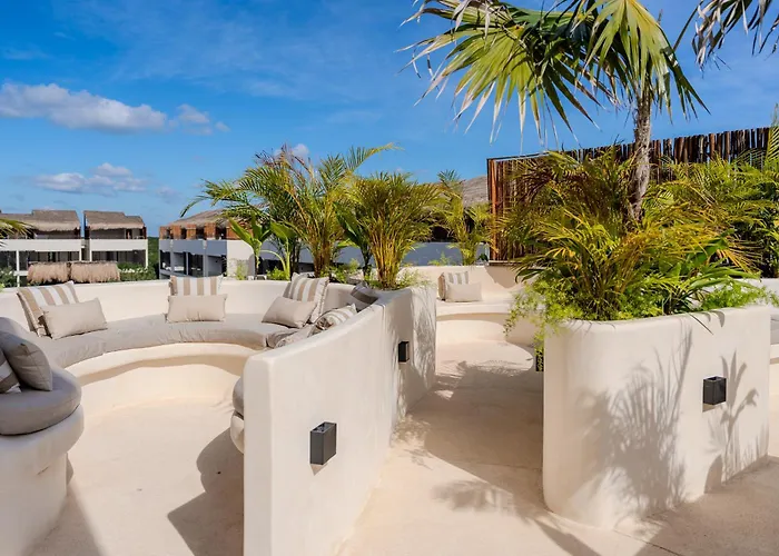 Tropical 2 Bedroom | Private Balcony & Rooftop | Casago Hébergement de vacances Tulum
