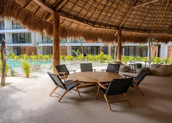 Hébergement de vacances Tropical 2 Bedroom | Private Balcony & Rooftop | Casago Tulum
