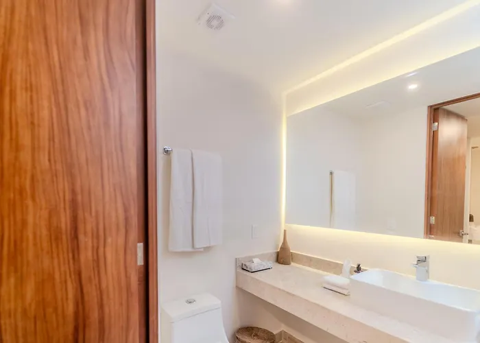 Tropical 2 Bedroom | Private Balcony & Rooftop | Casago *
