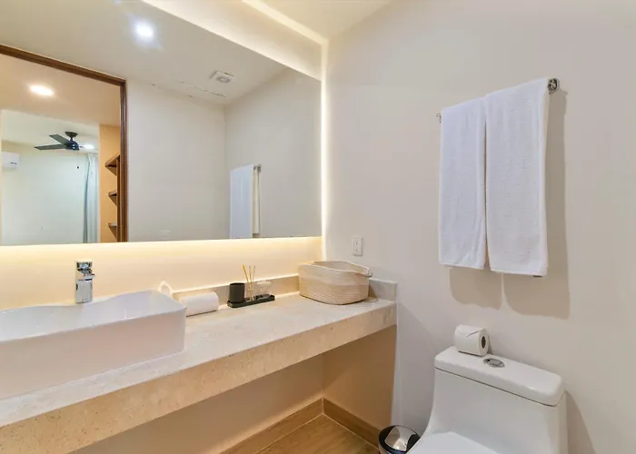 Tropical 2 Bedroom | Private Balcony & Rooftop | Casago *